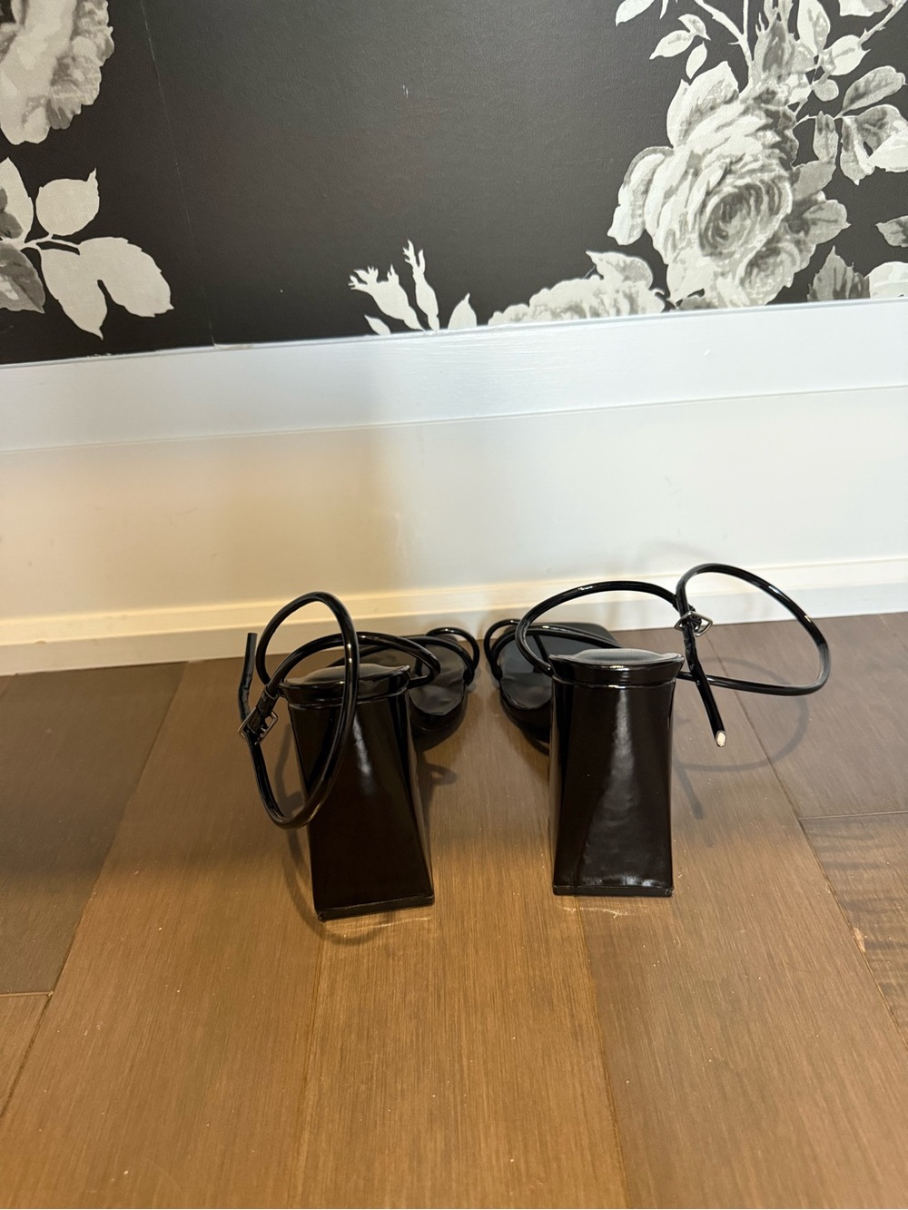 PLT Heels - Picture 4 of 6